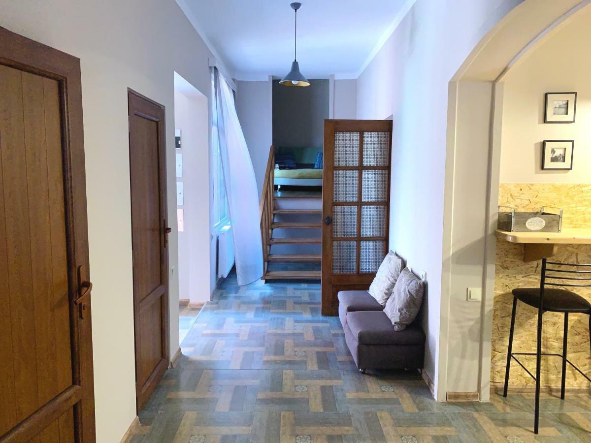 Hostel 47